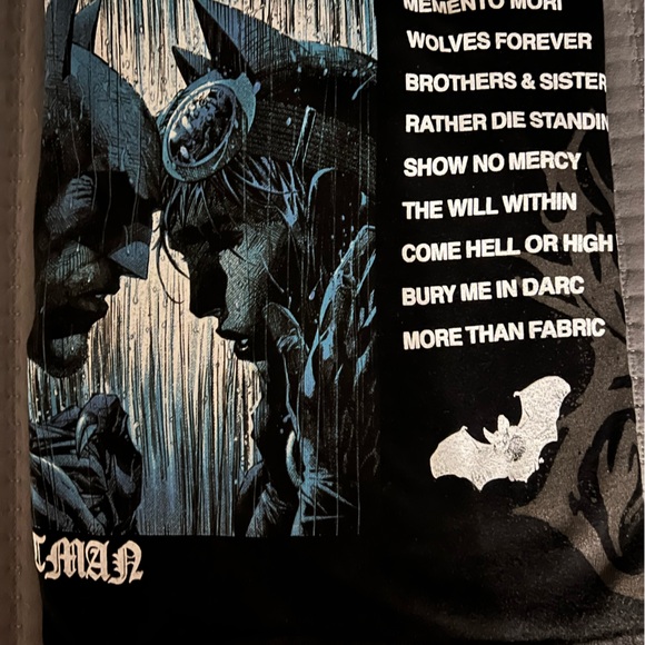 NEVER FORGET "PREMIUM" OVERSIZED TEE IN BLACK - Picture 5 of 7